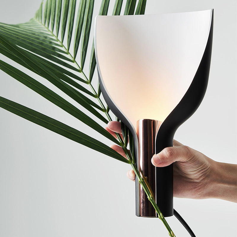 Creative Fashion Living Room Hotel Desk Table Lamp