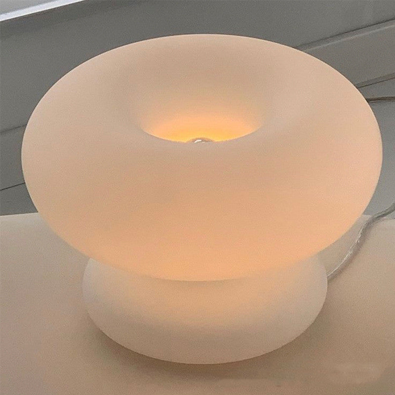 Modern Stylish Bedroom Decoration Mushroom Lamp