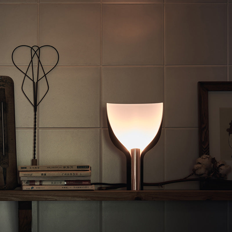 Creative Fashion Living Room Hotel  Desk Table Lamp