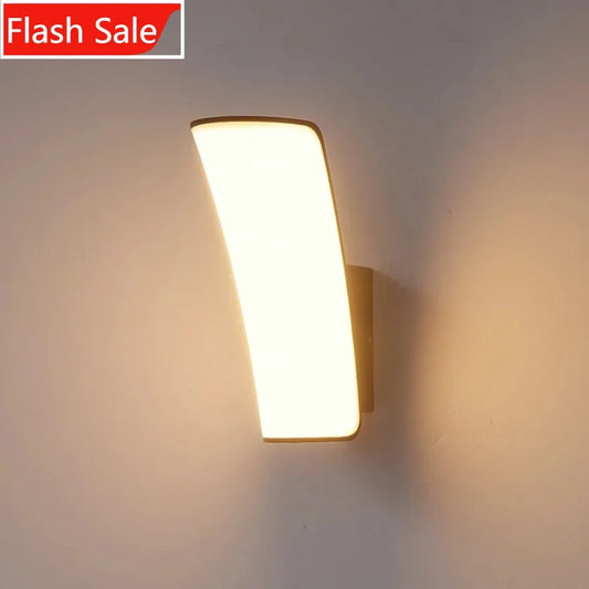 New Arrival Modern Outdoor Waterproof Wall Lamp