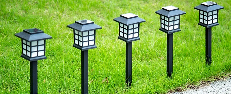 2/4/6/8Pcs Solar LED Pathway Lights Outdoor Waterproof