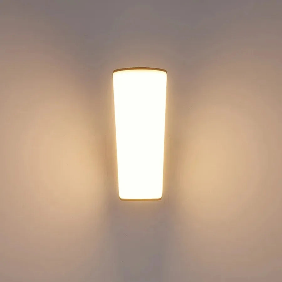New Arrival Modern Outdoor Waterproof Wall Lamp